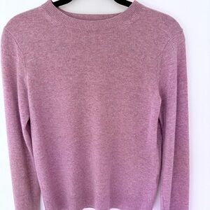 Uniqlo Women's Mauve Cashmere Crew Neck Sweater